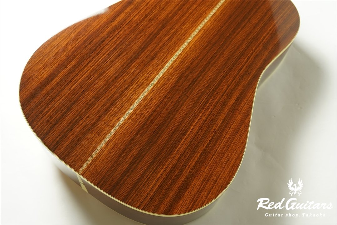 D-28 Marquis - Natural